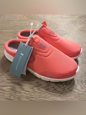 REVITALIGN Women's Harper Slide Mule 9.5B